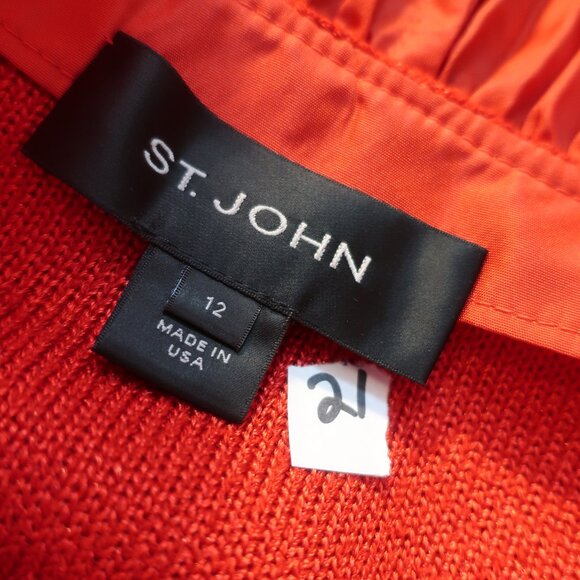 St. John Red Blazer with Pleated Trim Sz 12 - Picture 10 of 10